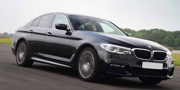 BMW 520i for rent in dubai  